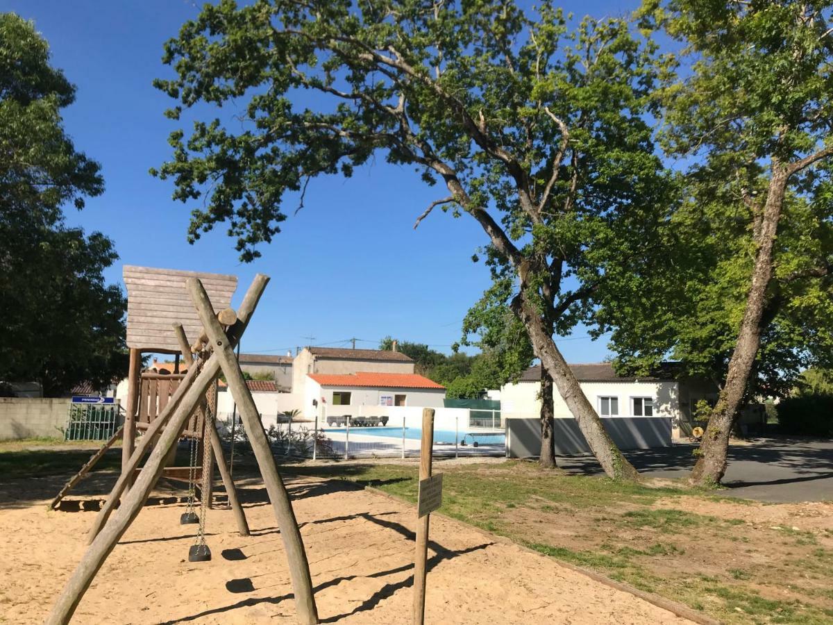 Camping Fleur D'Oleron Saint-Pierre-d'Oleron Exterior foto
